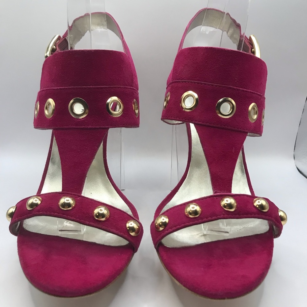 Trina Turk hot pink suede leather heels. Size 9M (ii)